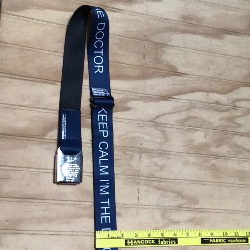Buckle Down Keep Calm‎ Doctor Who TARDIS Adjustable Seatbelt Style Navy Web Belt